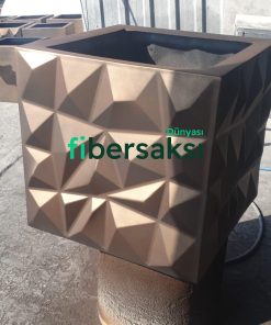 Kare Saksı FS-1026